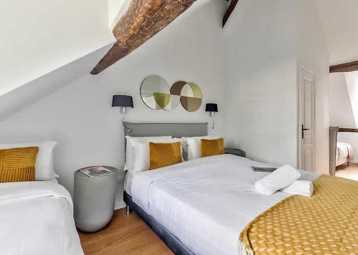 Urban Flat 117 - Parisian In The Center * Parigi