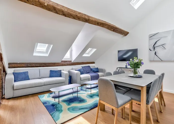 Urban Flat 117 - Parisian In The Center * Parigi
